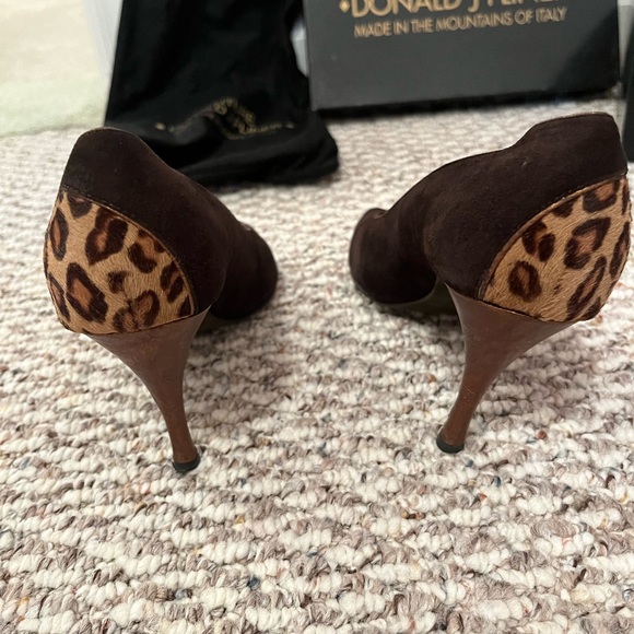 DONALD PLINER COUTURE Animal Print and Suede Peep Toe Heels - Picture 12 of 13